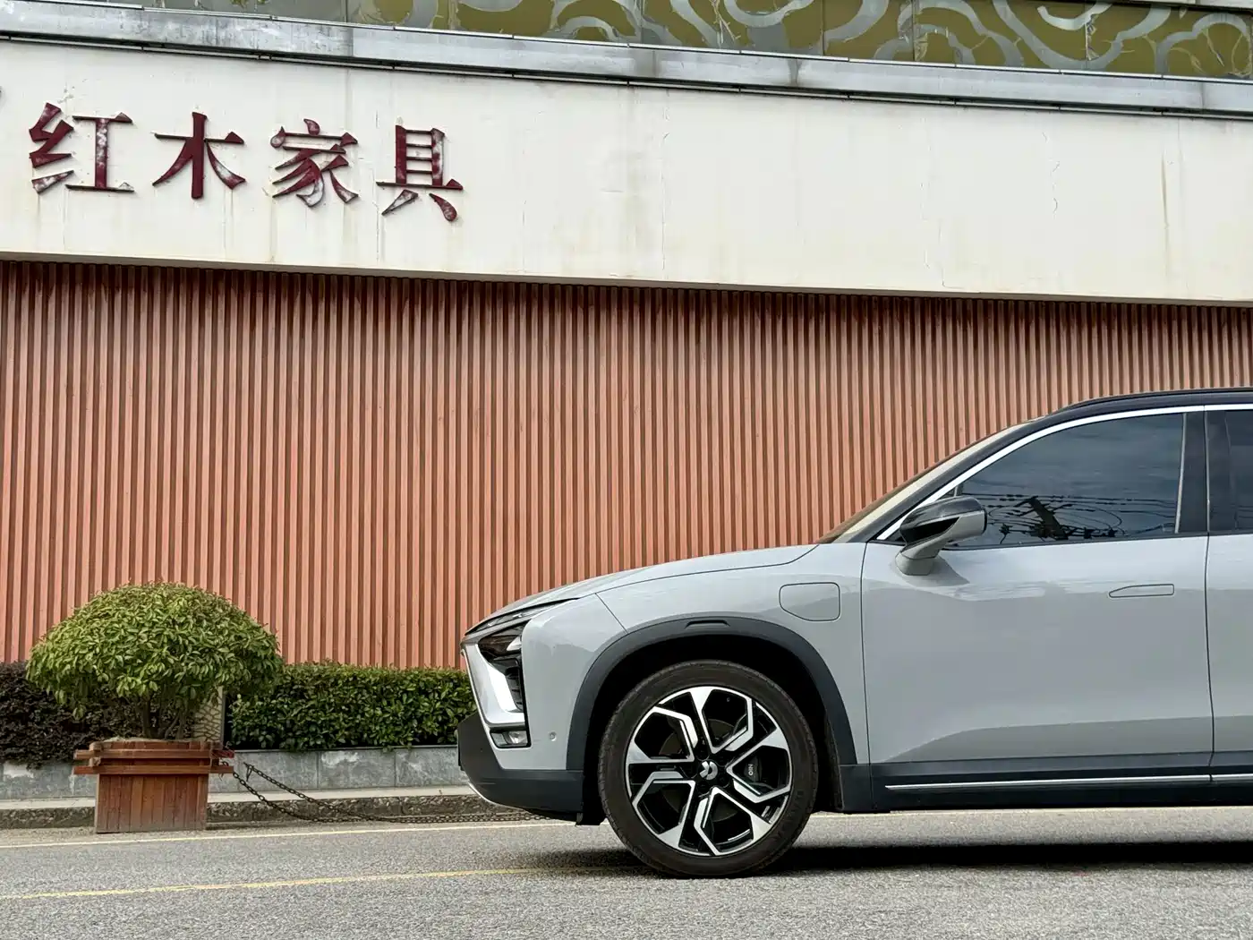 NIO ES8 2018 2018 355KM Base Model 7-Seater Version