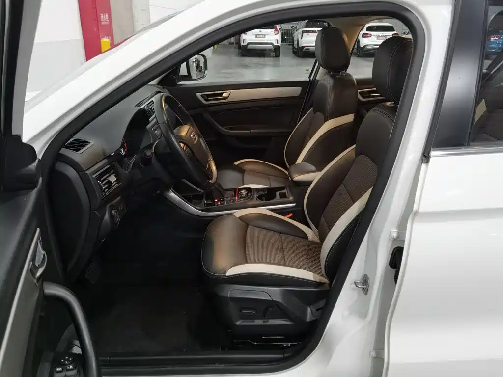 Qoros 5 2018 2018 1.6T Automatic Premium Type