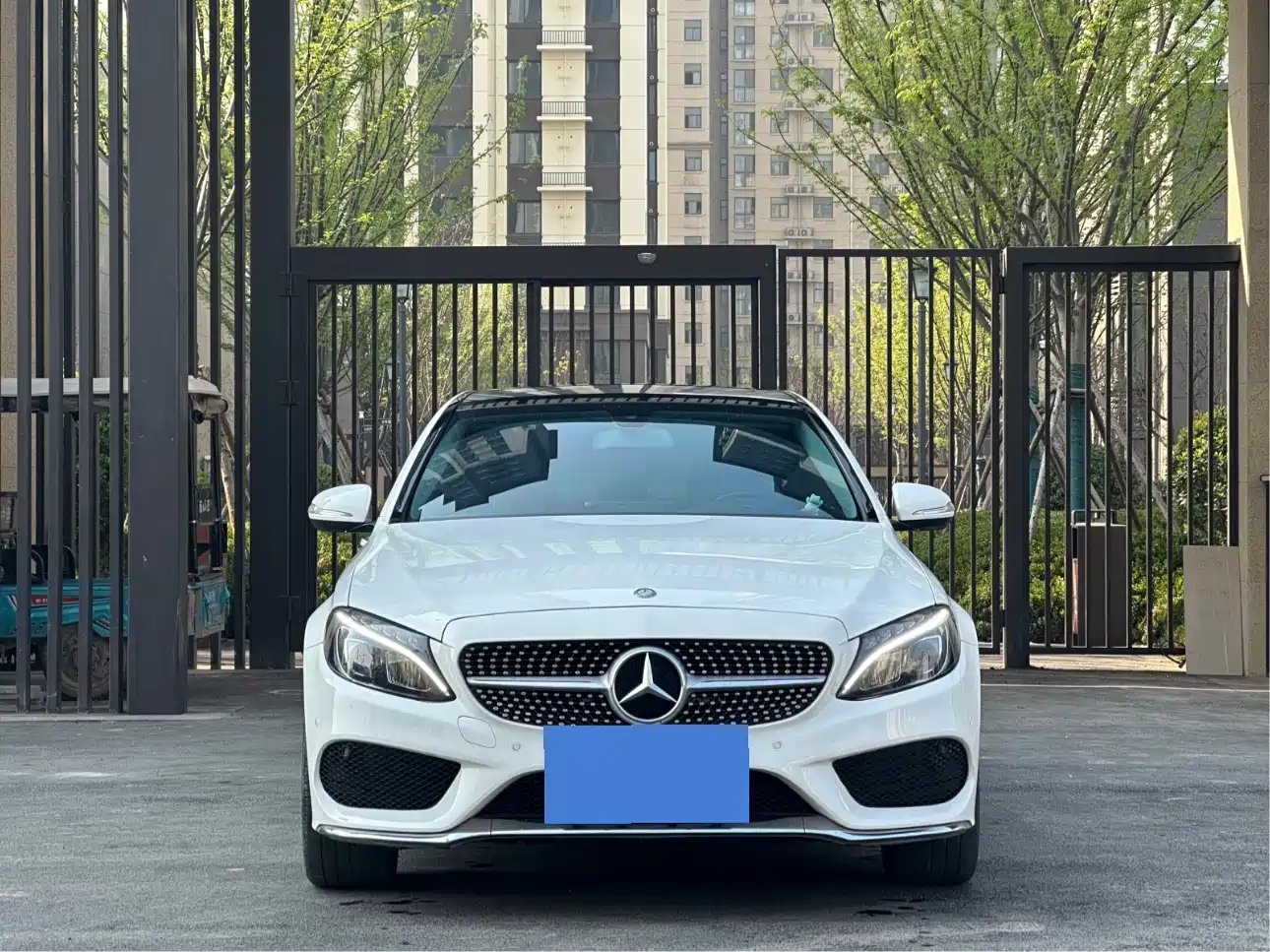 Mercedes-Benz C-Class 2015 Facelift C 180 L Sport фото 2