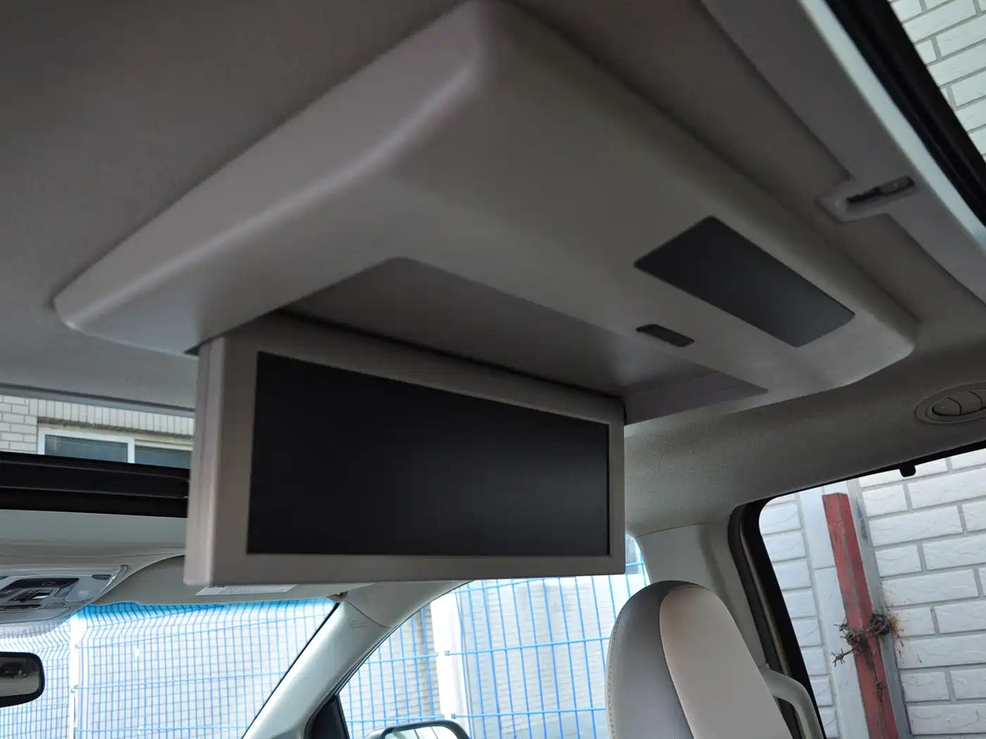 Toyota Sienna 2013 3.5L 4WD Automatic фото 15
