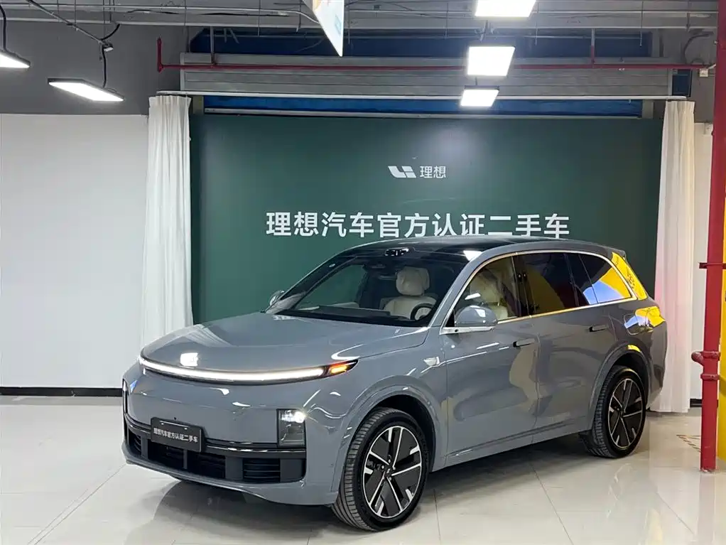  Li Auto Li L8 2025 Max Smart Renewal Edition