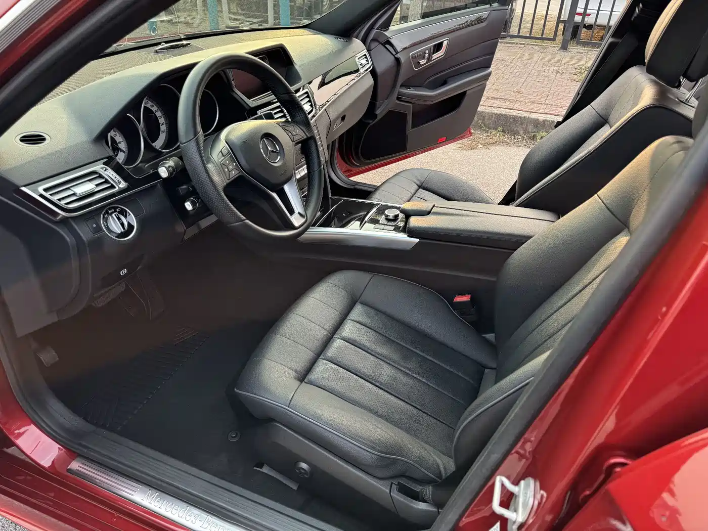 Mercedes-Benz E-Class 2015 E 260 L Sport фото 9