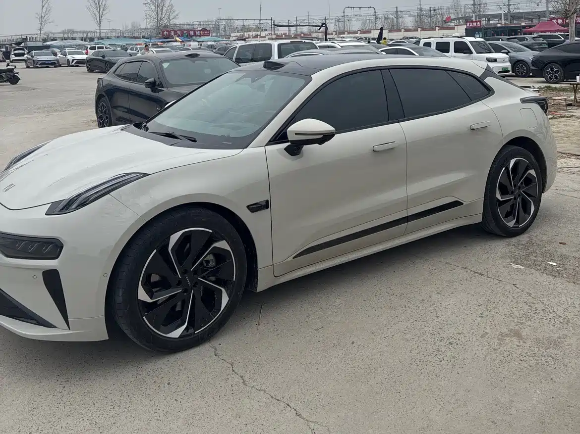 ZEEKR EXTREME KRYPTON 001