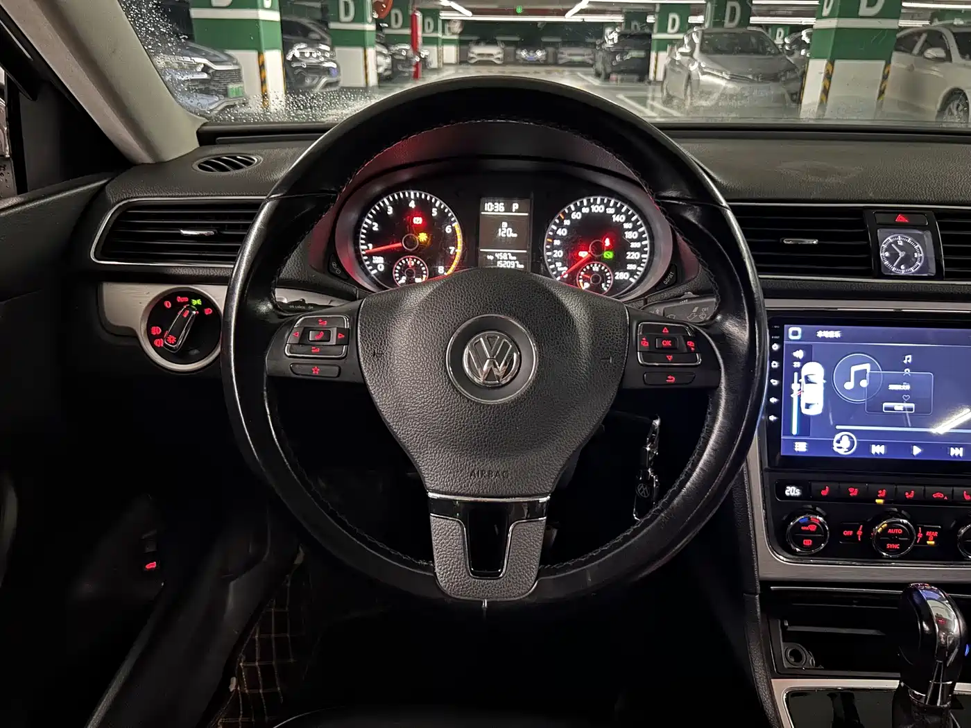 Photo 10 - Volkswagen Passat