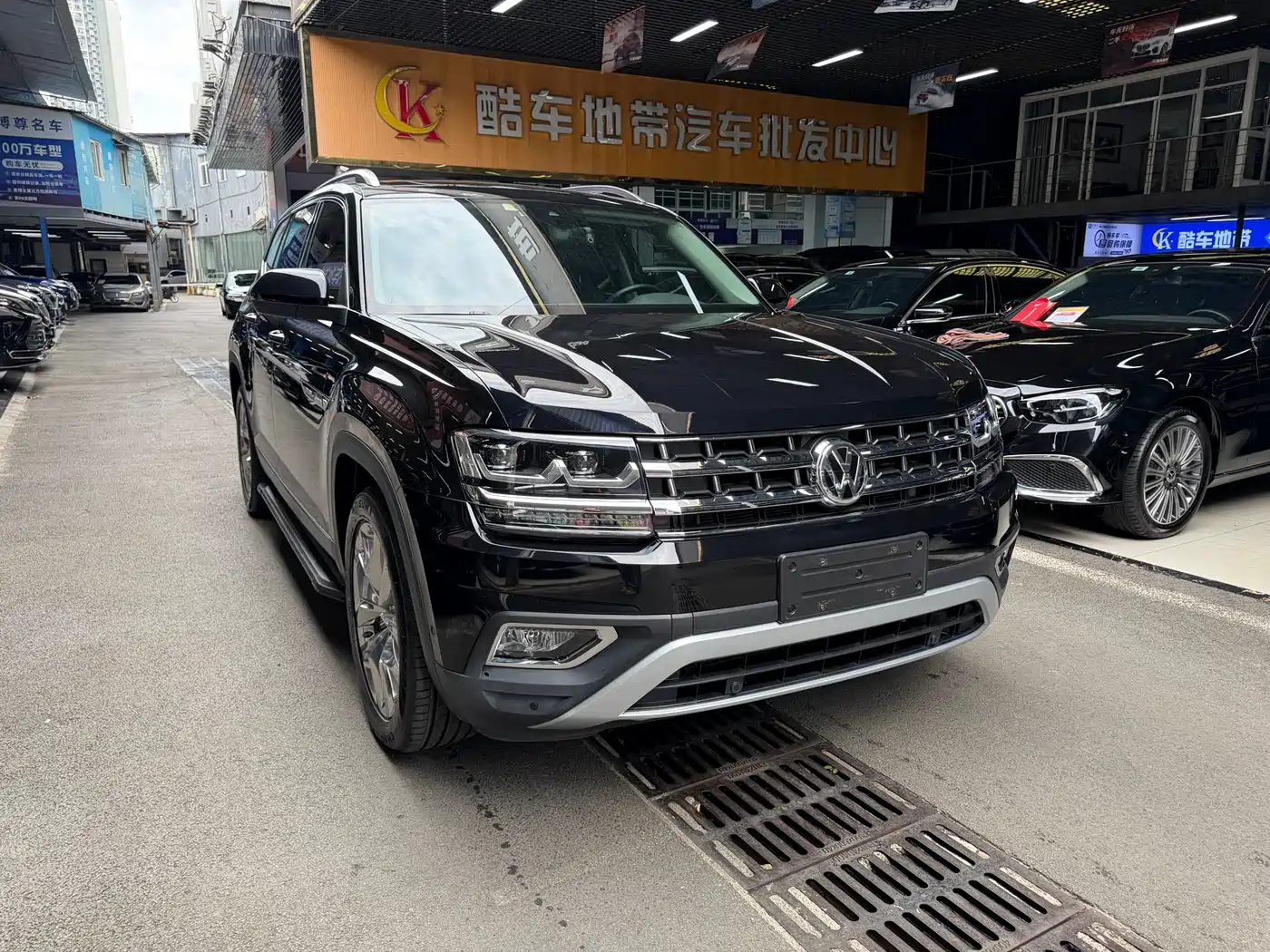 Volkswagen Teramont 2019 380TSI 4WD Flagship Edition China VI фото 3