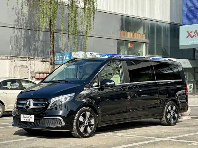 Mercedes-Benz V V 260 L, Длинная база, Премиум