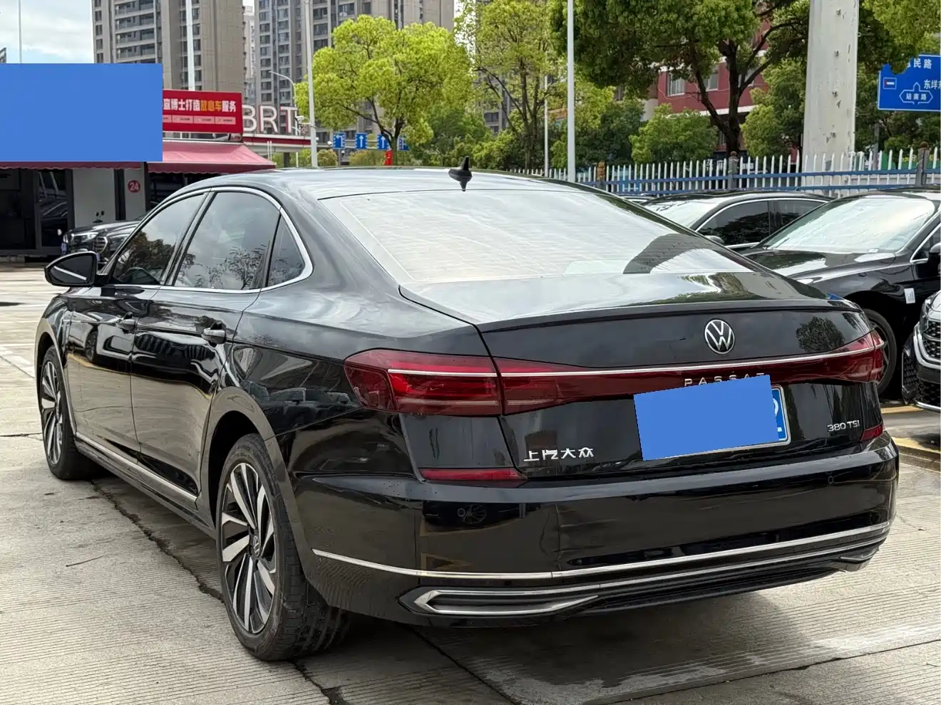 Volkswagen Passat 2024 380TSI Elite Edition фото 5