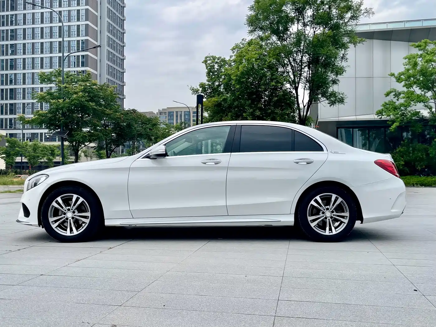 Mercedes-Benz C-Class 2016 C 200 L Sport фото 26