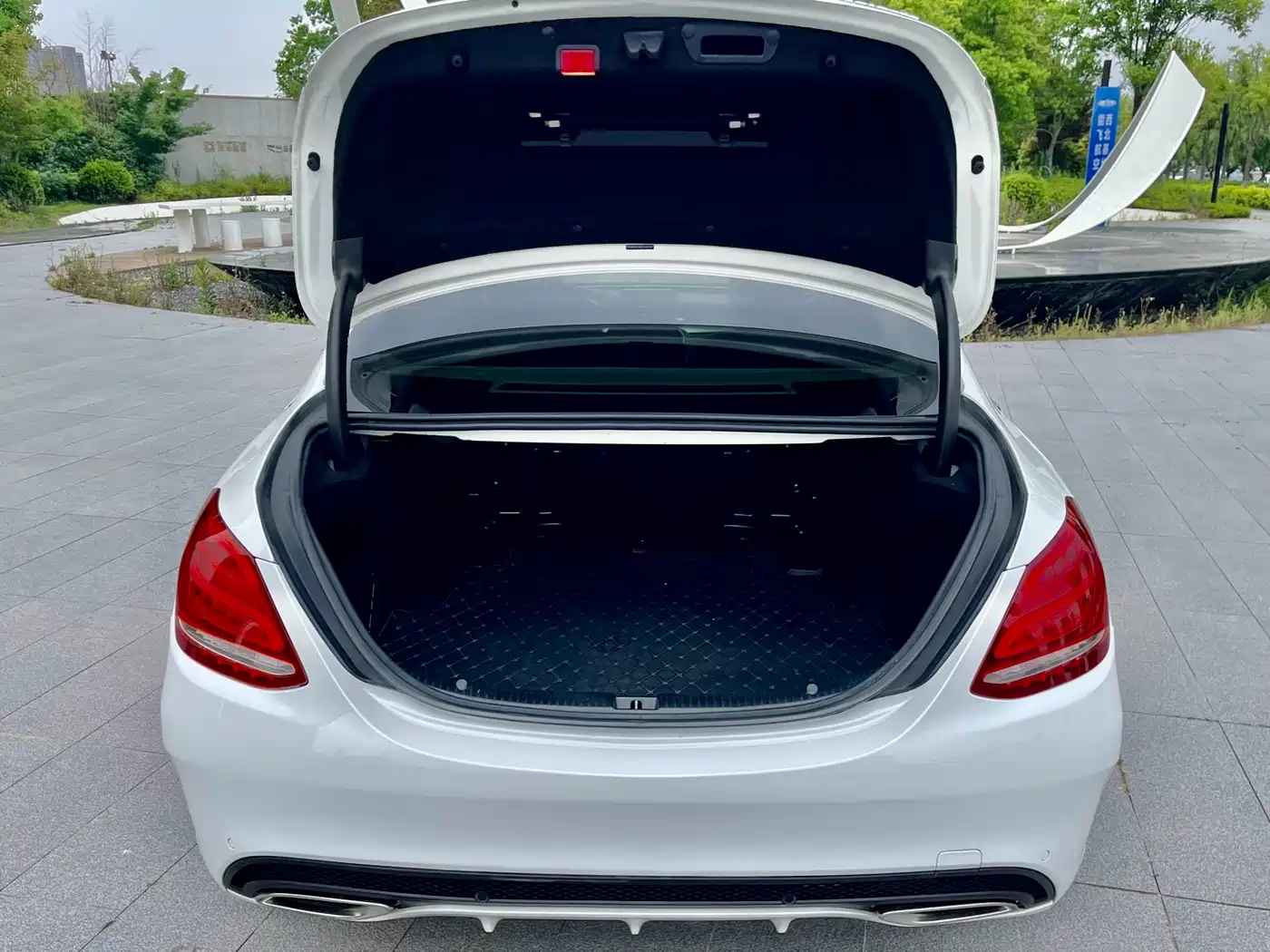 Mercedes-Benz C-Class 2016 C 200 L Sport фото 25