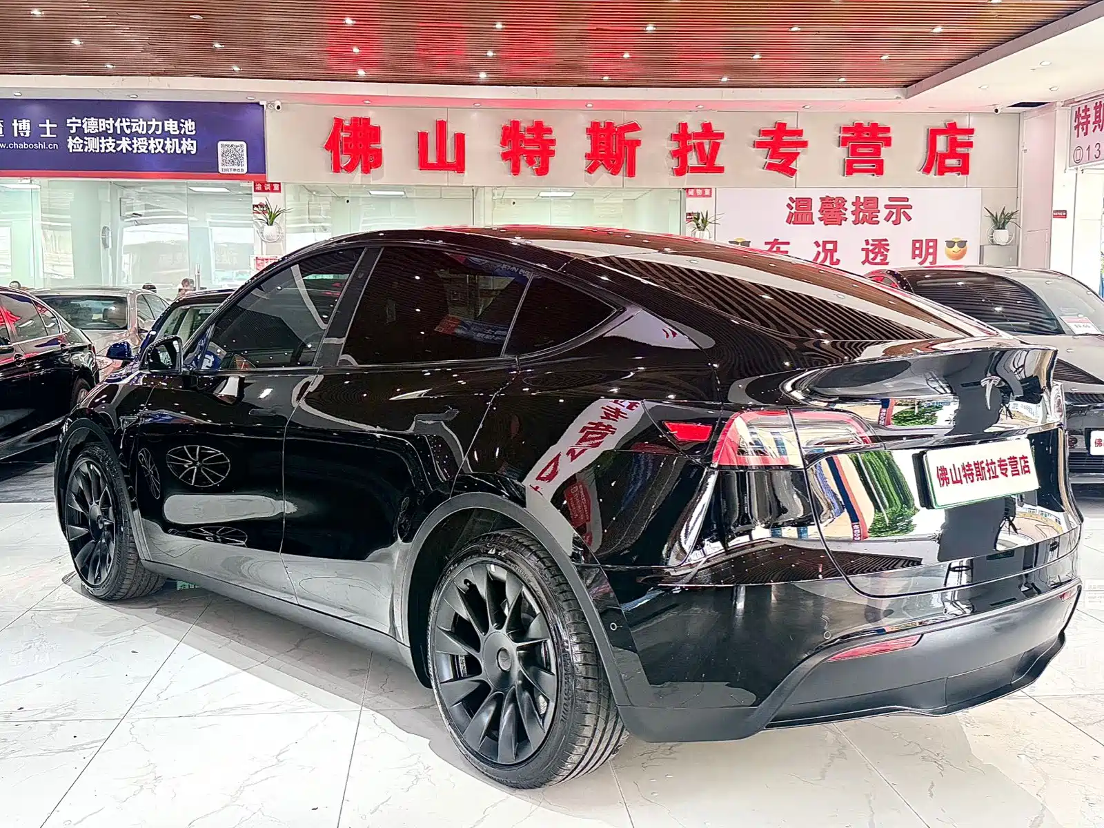 Фото 3 - Tesla Model Y