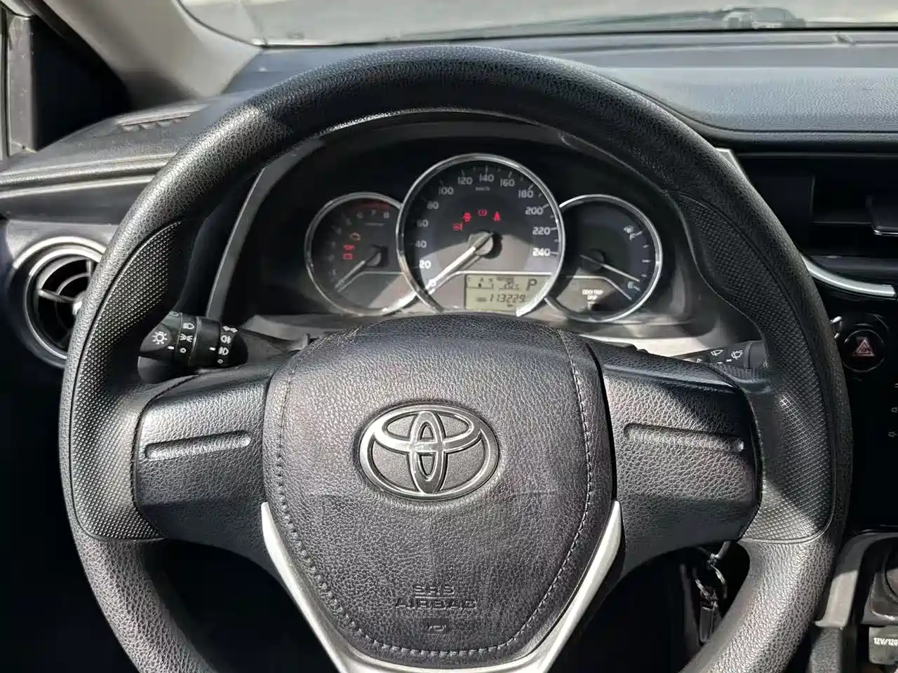 Toyota Corolla 2017 Facelift 1.2T S-CVT GL фото 8