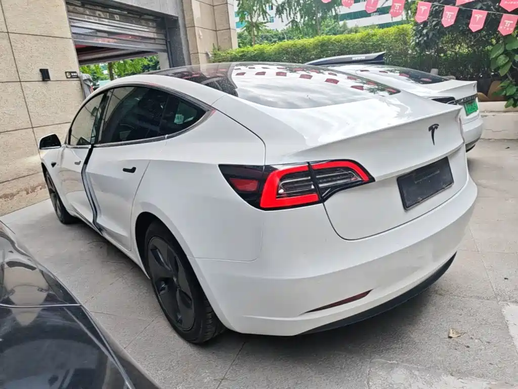 Tesla Model 3 (Import) 2019 2019 Long Range All-Wheel Drive Edition