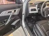 Фото 16 - Geely Atlas