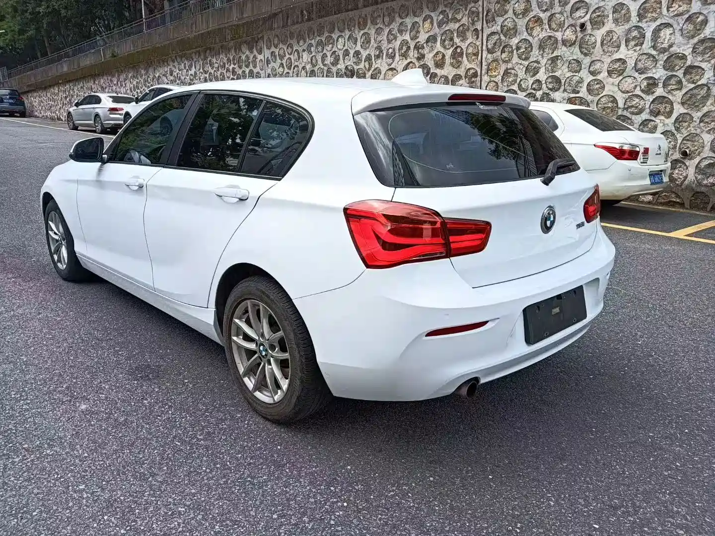 صورة 4 - BMW 1 Series (Import)