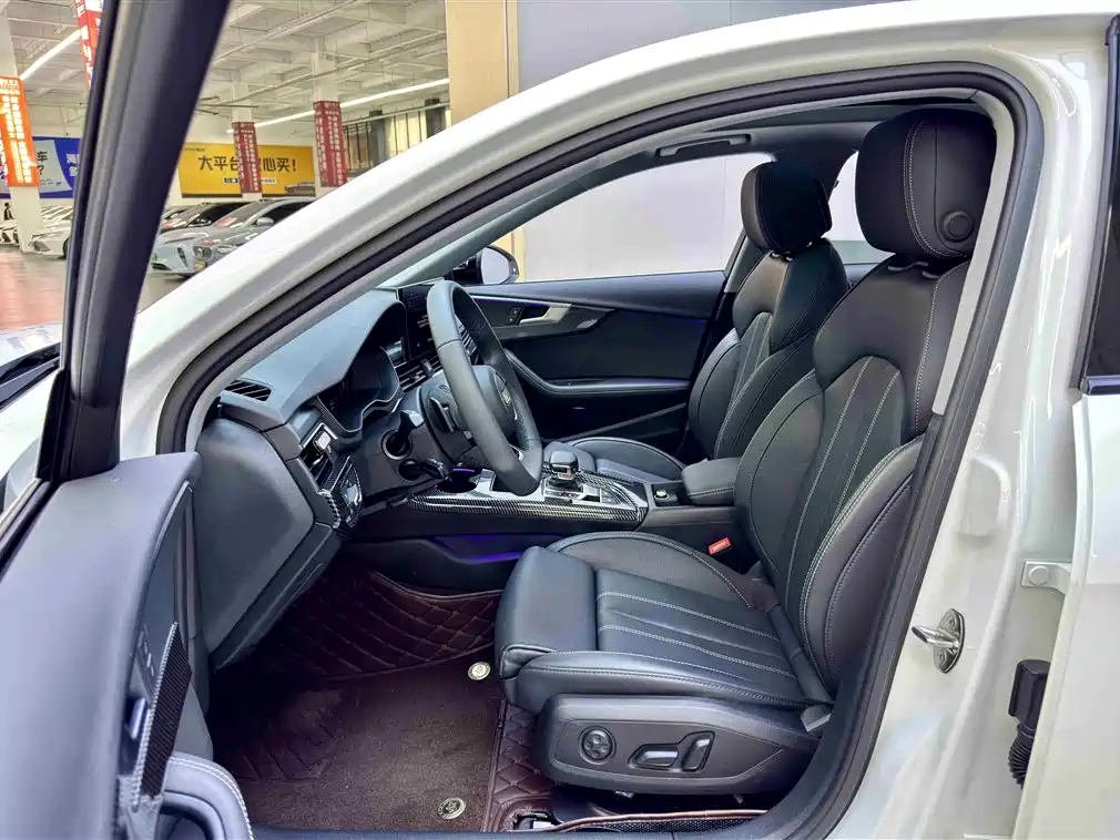 Audi A4L 2022 40 TFSI Luxury Dynamic фото 8
