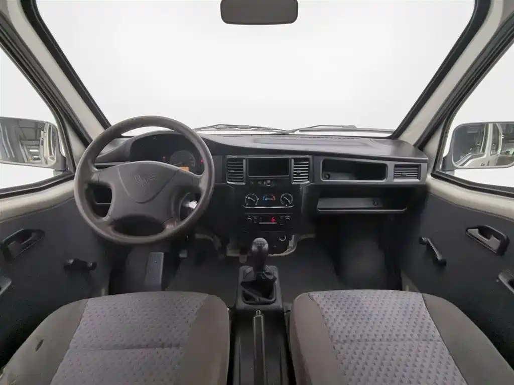 Wuling Motors Wuling Zhiguang 2015 2013 1.0L Practical