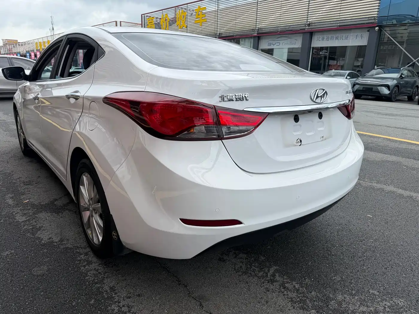 Hyundai Langdong 2016 1.6L Automatic Premium Edition фото 8