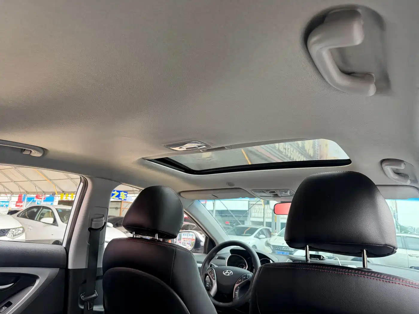 Hyundai Langdong 2016 1.6L Automatic Premium Edition фото 23