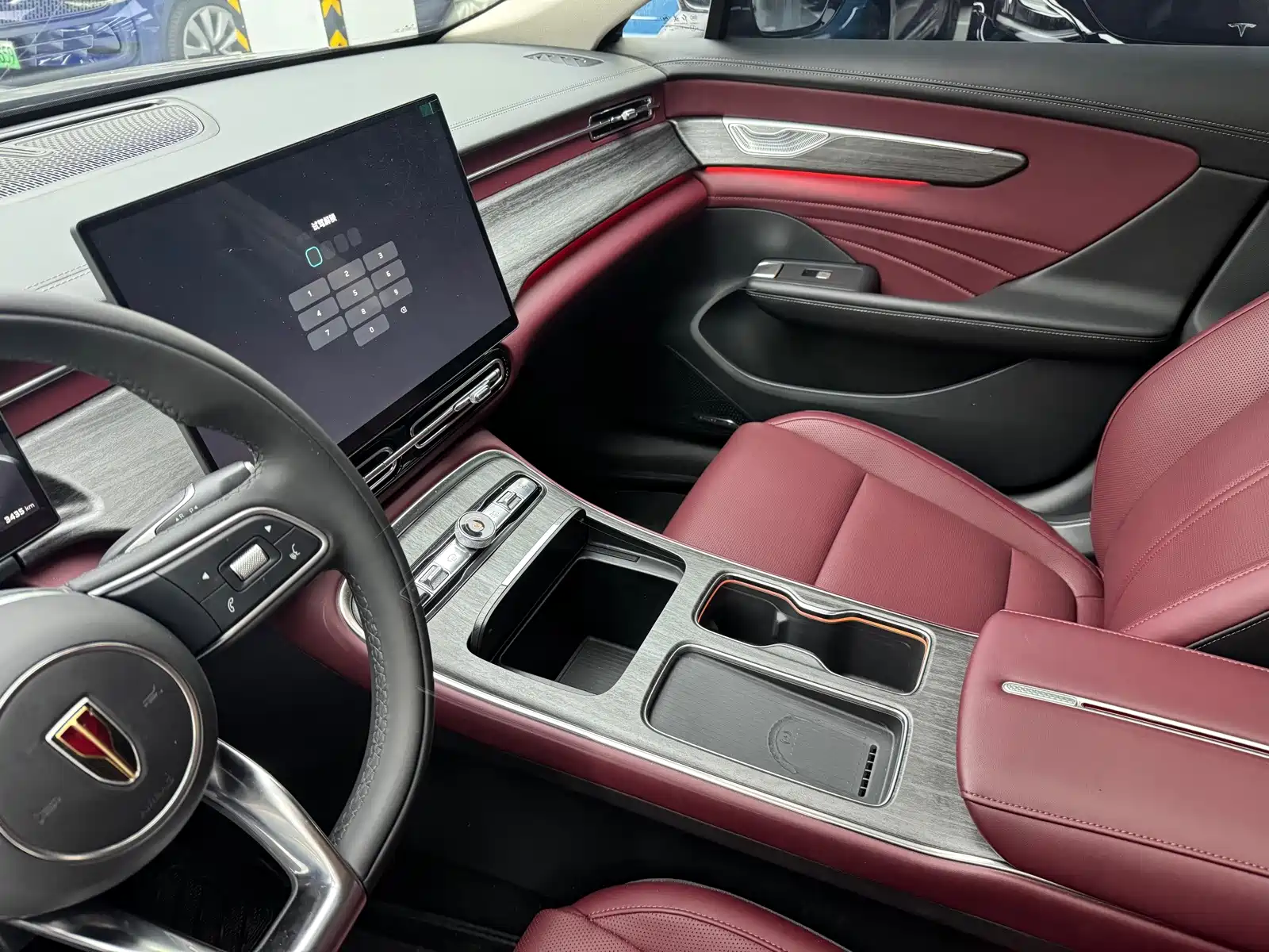 Photo 12 - Hongqi H5