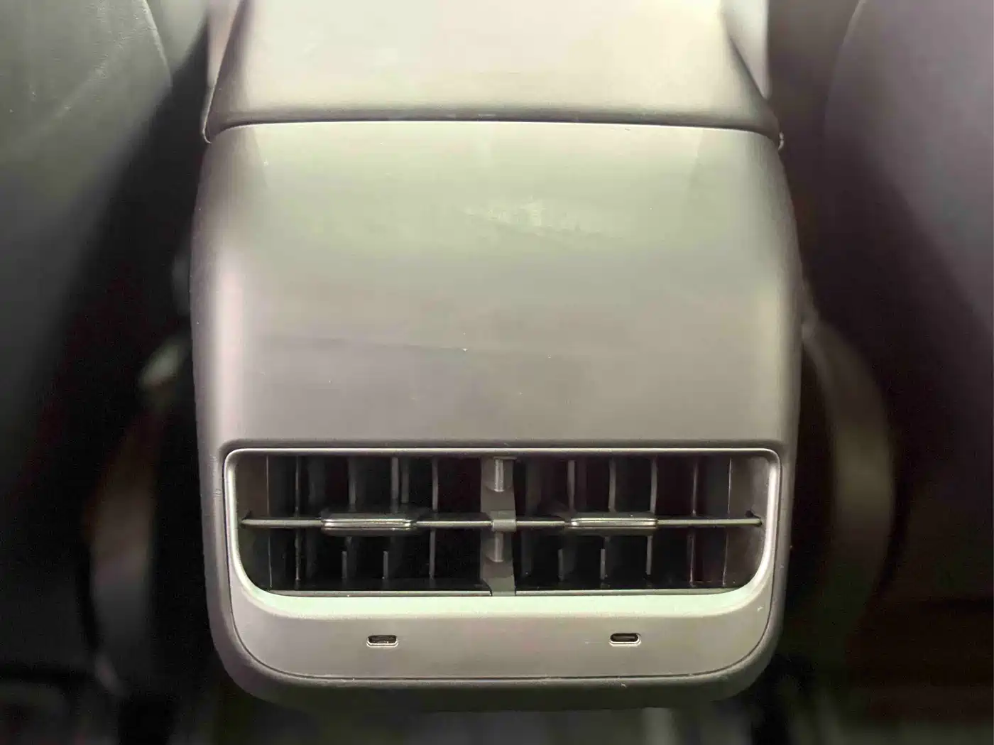 Фото 15 - Tesla Model 3