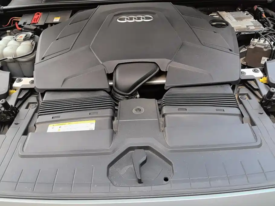 Audi Q8 2020 2019 Model 55 TFSI Premium Dynamic