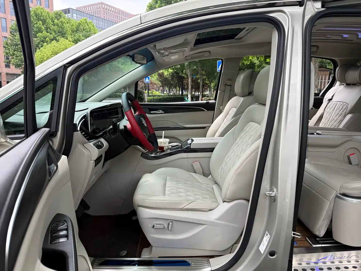 Buick GL8 2022 ES Landmark 653T Comfort фото 6
