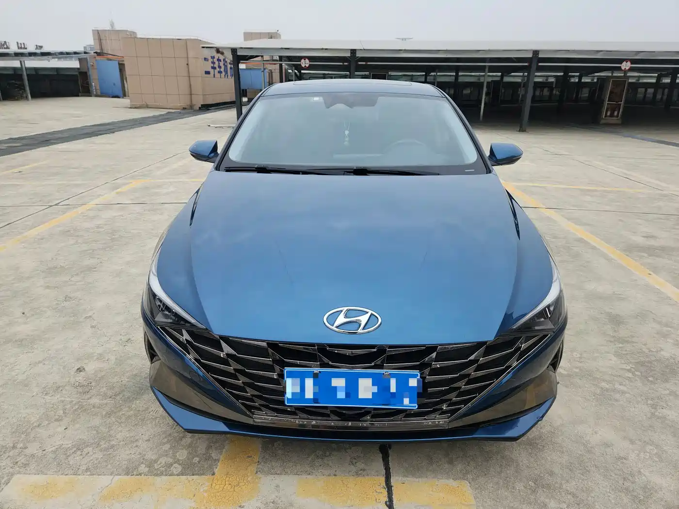 HYUNDAI ELANTRA