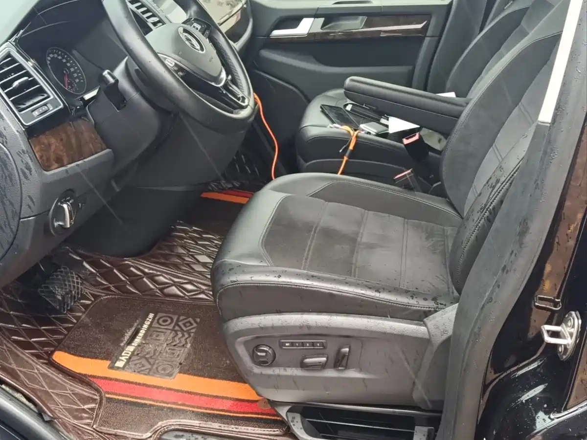 Volkswagen Multivan 2019 2019 2.0TSI 4WD Premium 7-seater