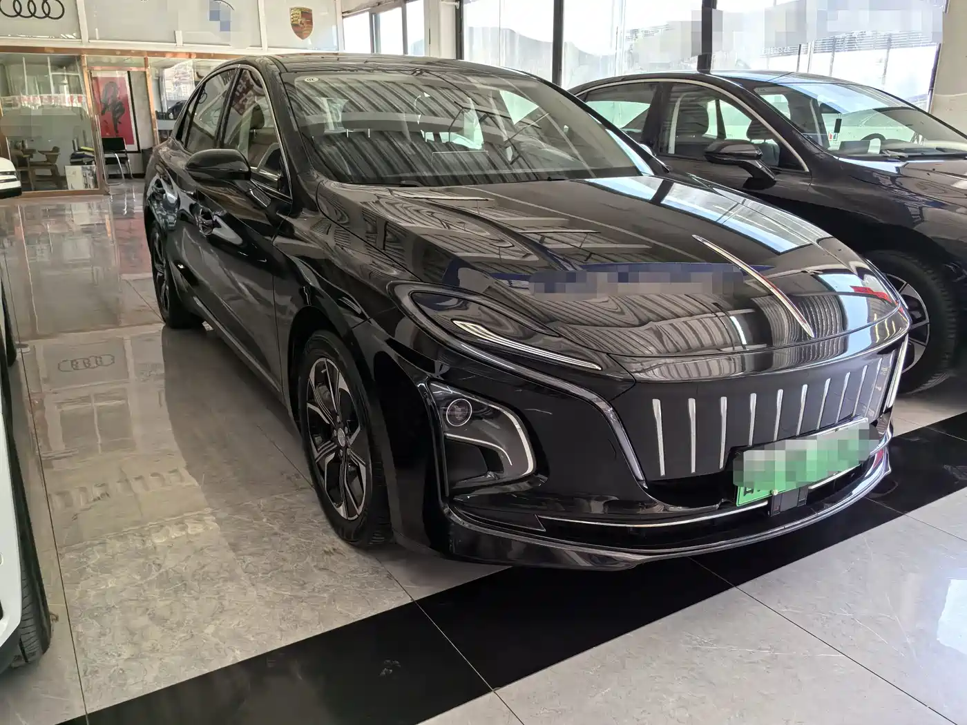 Hongqi E-QM5 2024 2024 500km Travel Edition