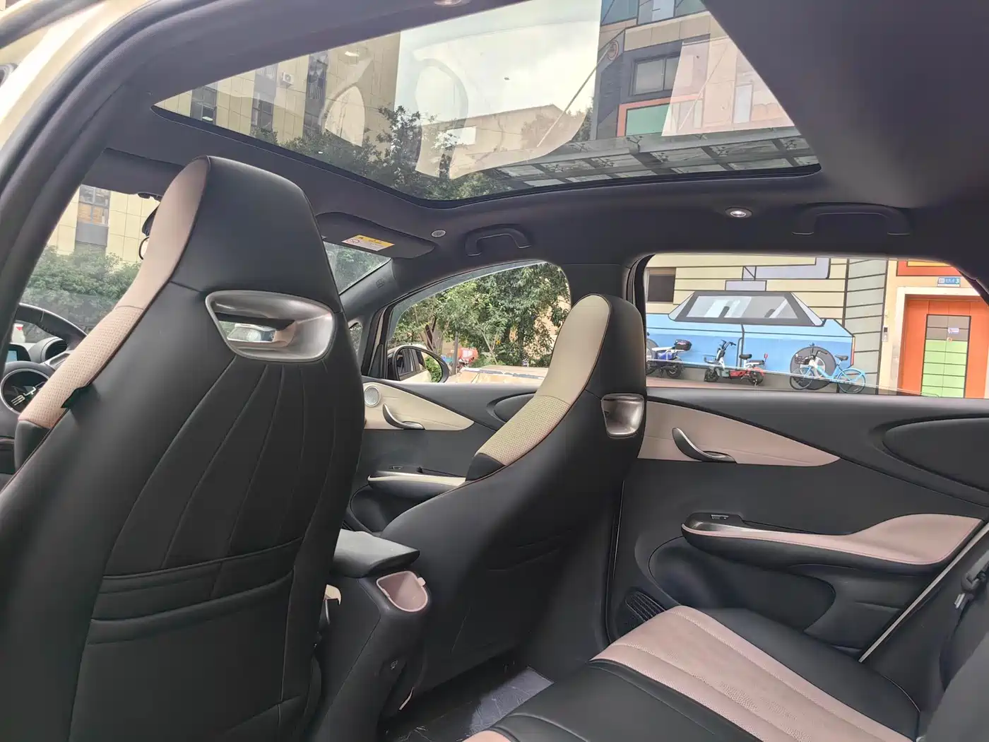 BYD Dolphin 2023 420km Fashion Edition фото 11