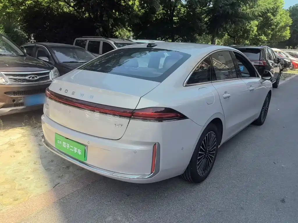 Roewe M7 DMH 2025 2025 Base