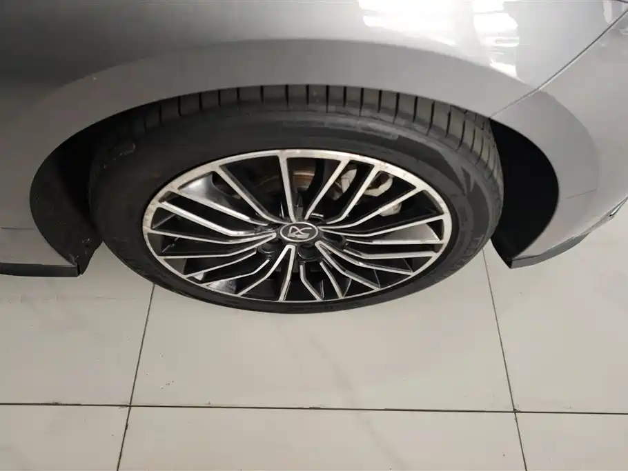 BYD HAN