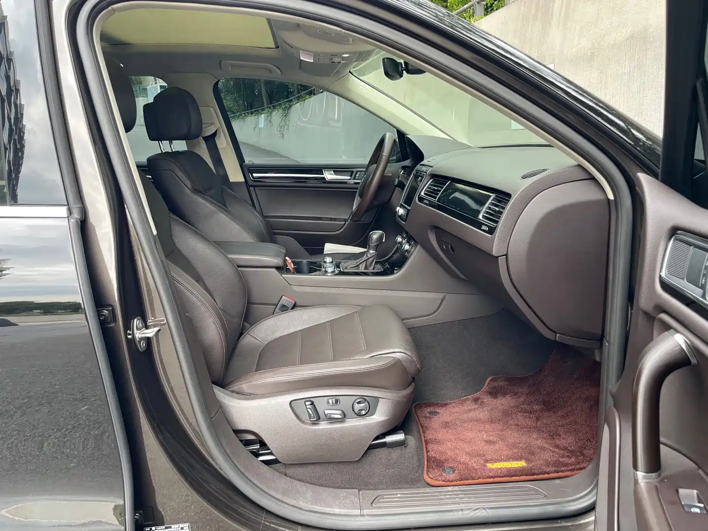 Volkswagen Touareg 2018 2017 3.0TSI Explorer Edition