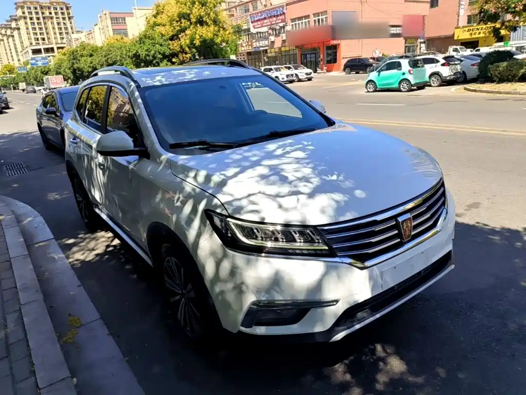 Фото 4 - Roewe RX5