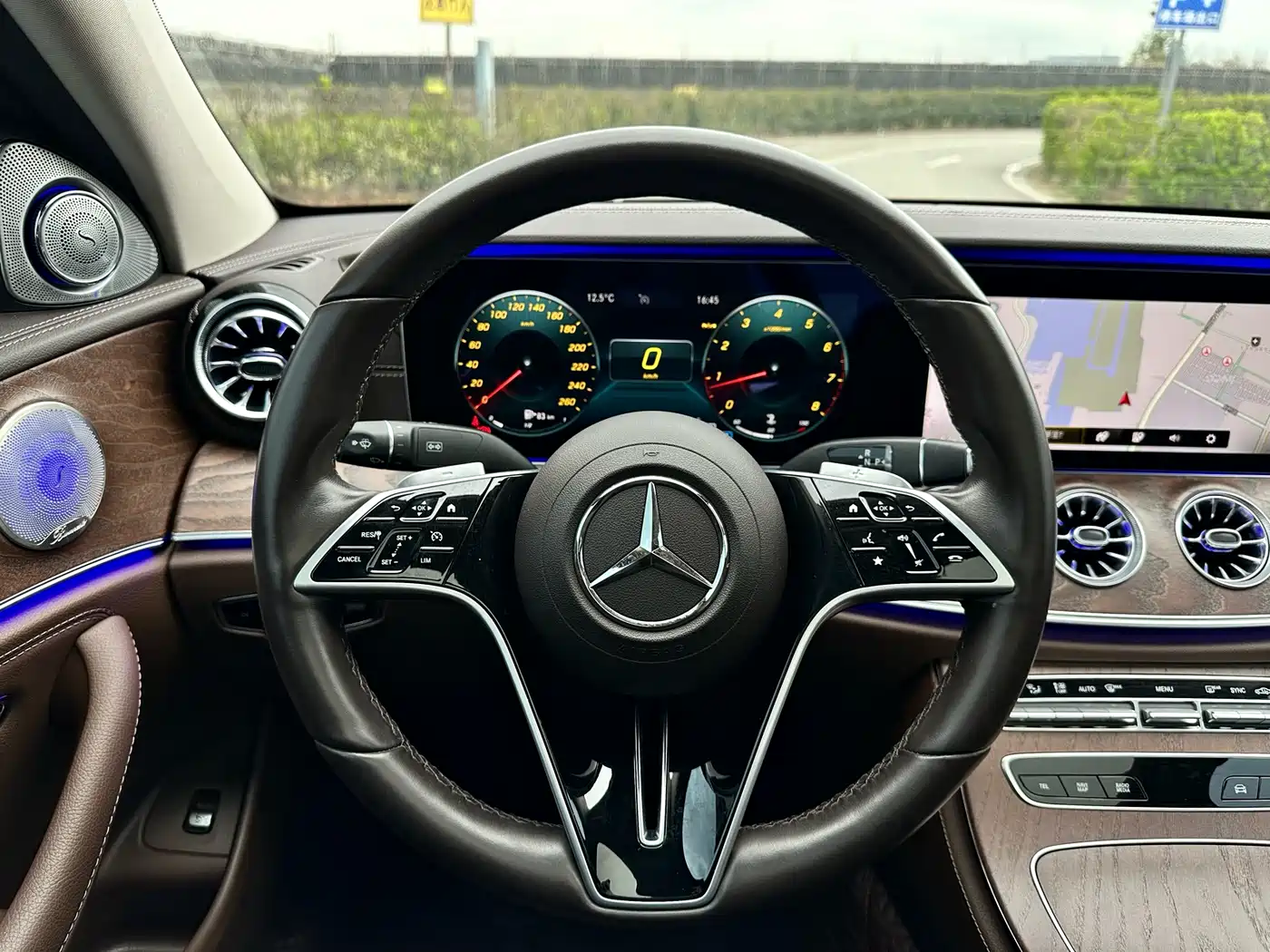 Mercedes-Benz E-Class 2023 E 300 L Luxury фото 16