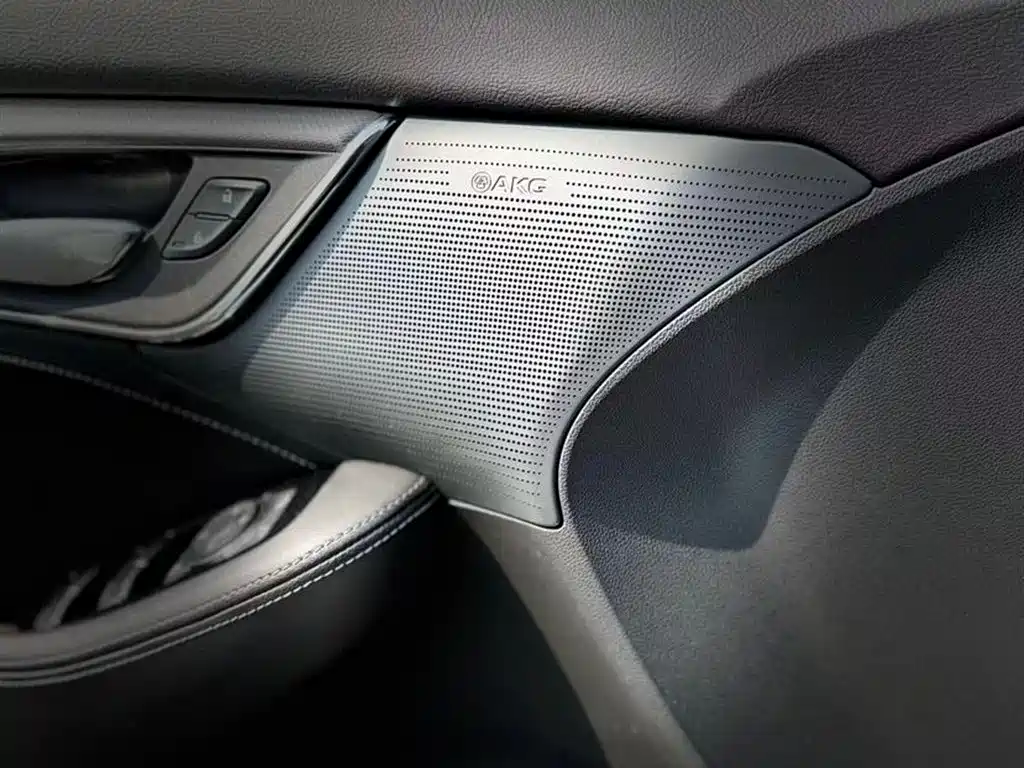 Cadillac CT5 2024 28T Luxury Model Pro фото 6