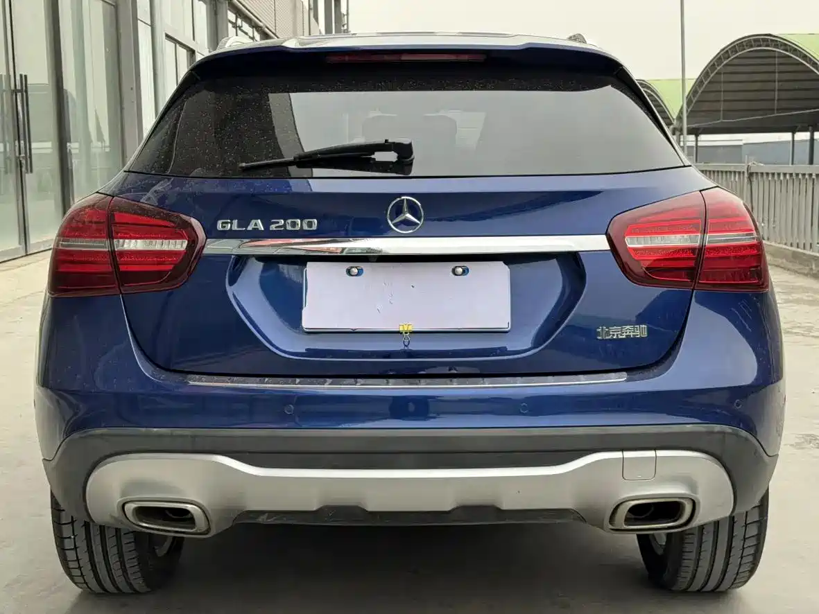 Mercedes-Benz GLA 2018 GLA 200 Dynamic фото 5
