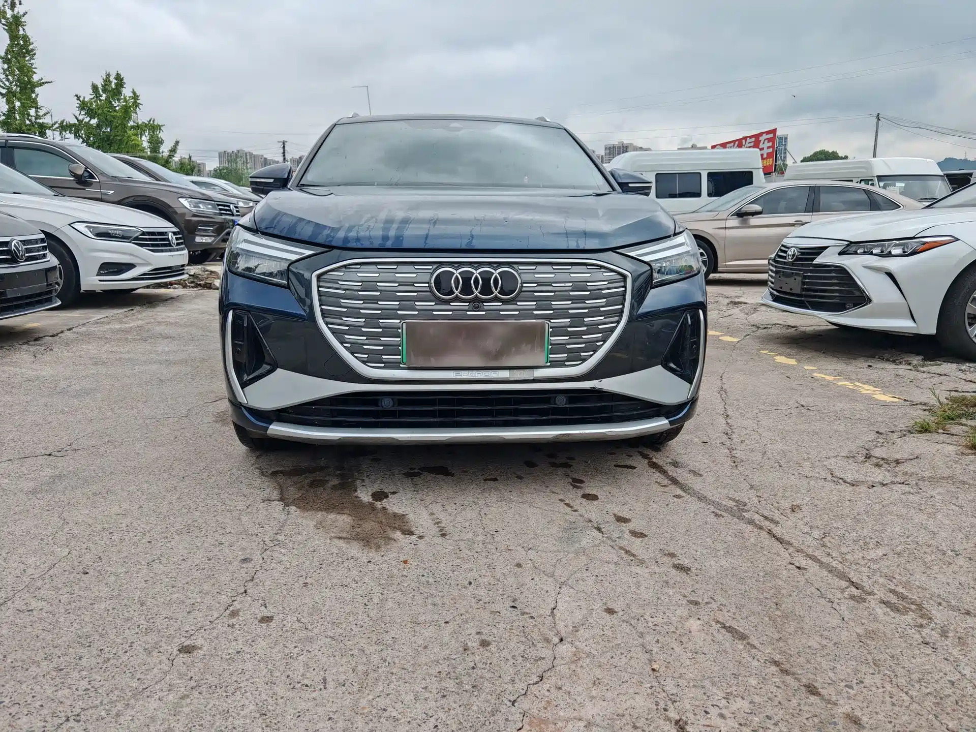 Фото 2 - Audi Q4 e-tron