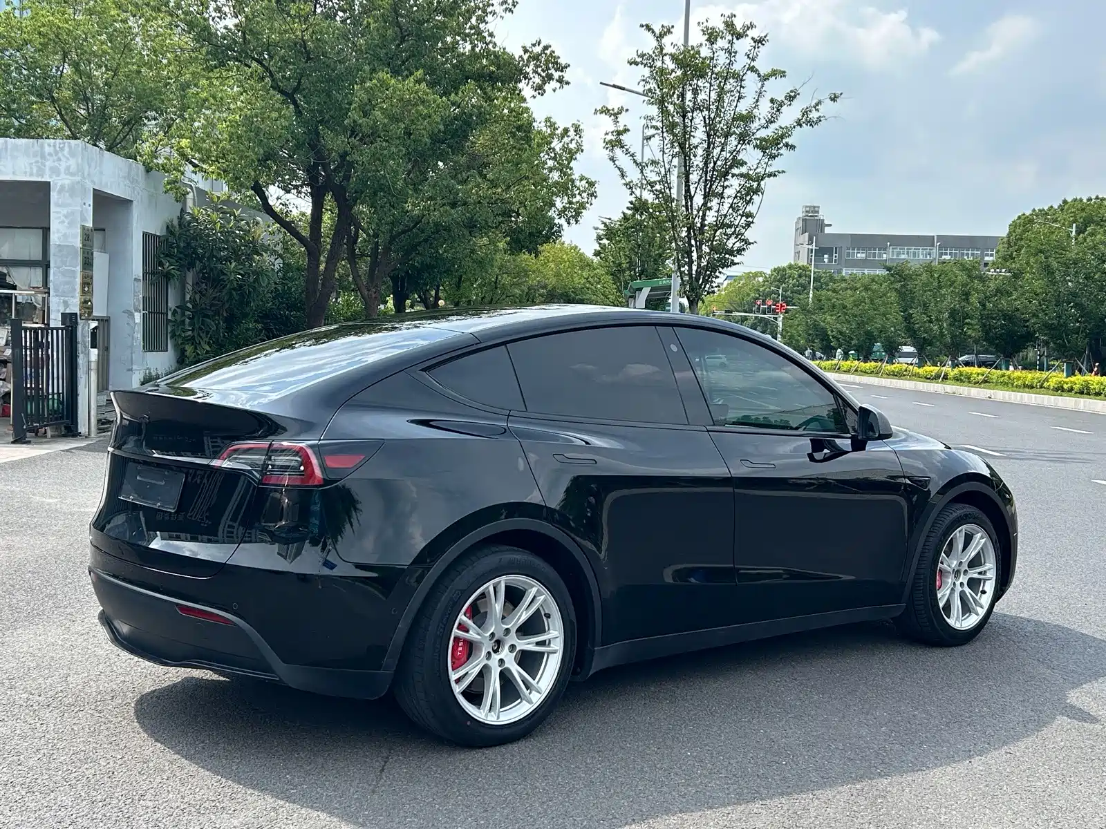Фото 8 - Tesla Model Y