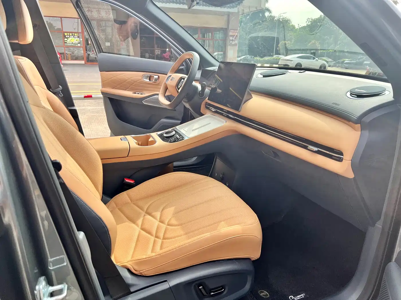 Geely Galaxy Galaxy Starship 7 EM-i 2025 120km Navigation Edition фото 11
