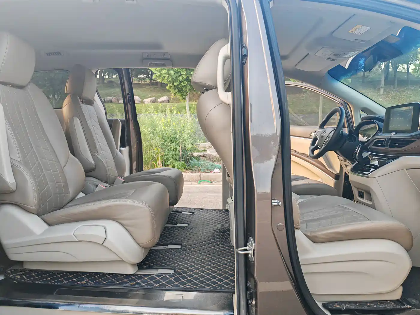 Buick GL8 2022 Land Business Class 652T Comfort фото 13