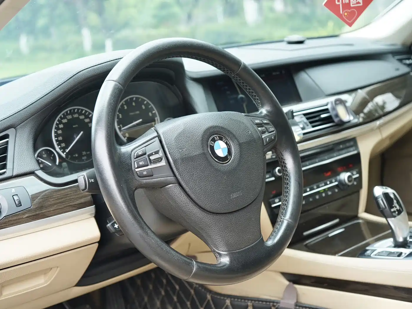 BMW 7 Series 2011 740Li Steinway Limited Edition фото 6