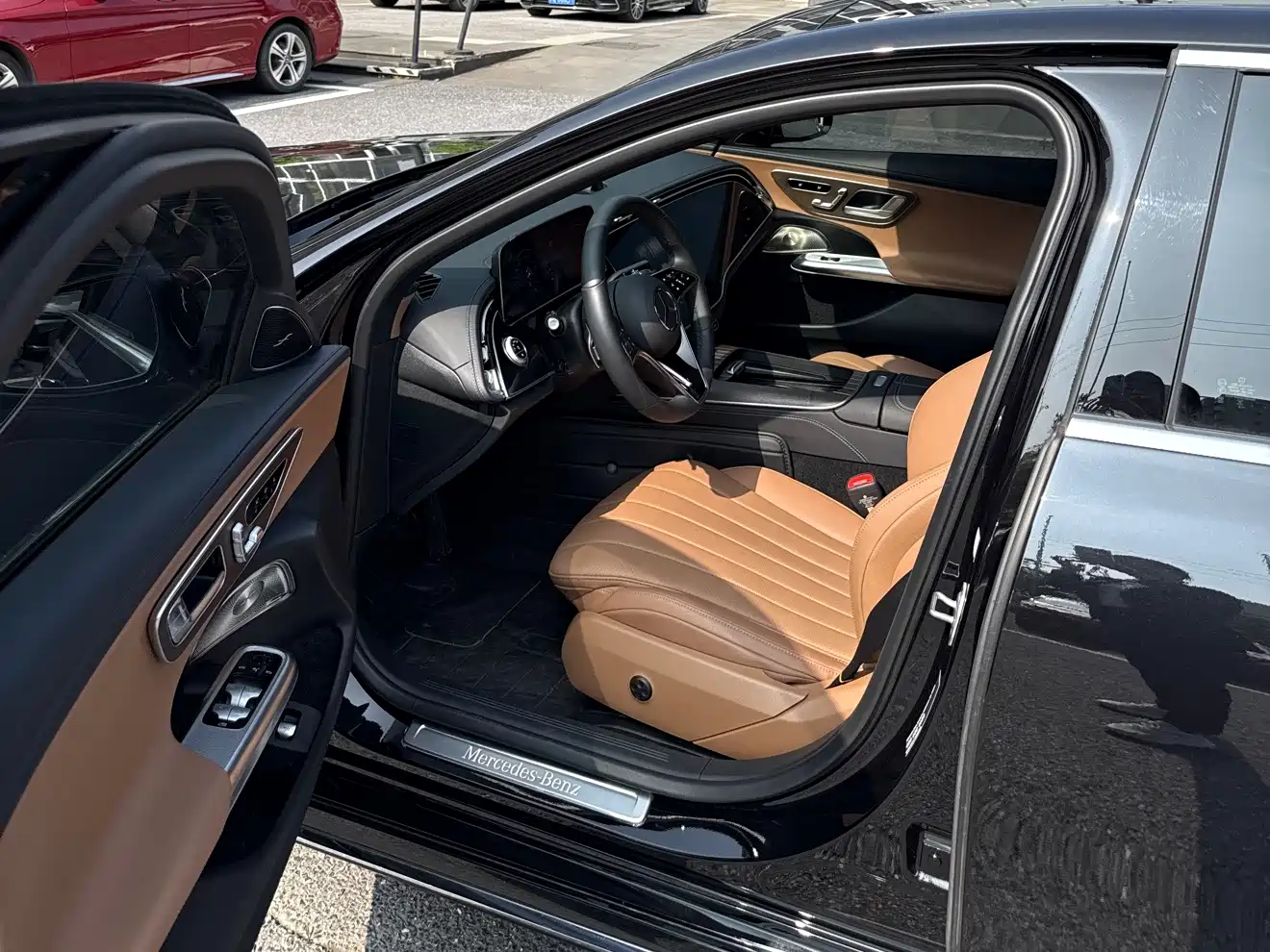Mercedes-Benz E-Class 2025 E 300 L Luxury фото 10