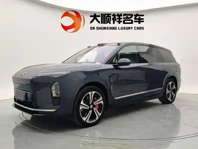 NIO ES8