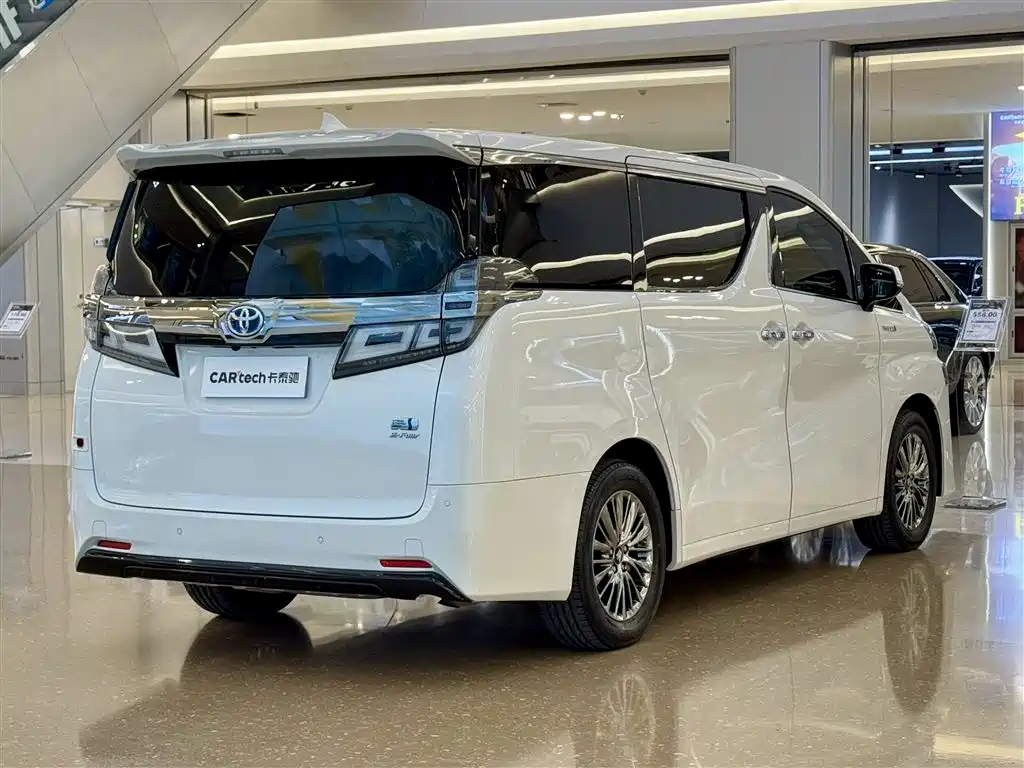 Toyota Vellfire 2021 Crown Hybrid 2.5L HV Premium Edition фото 4
