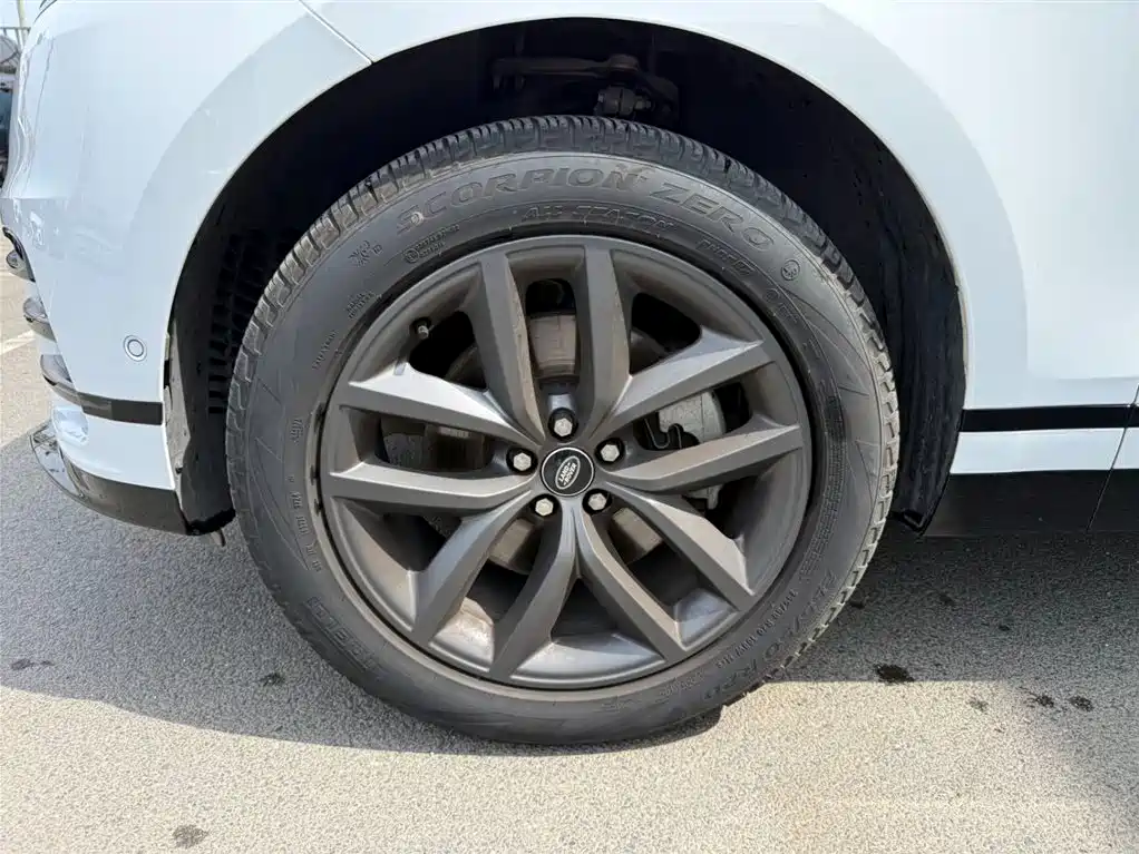 Land Rover Range Rover Velar 2025 Dynamic SE фото 13
