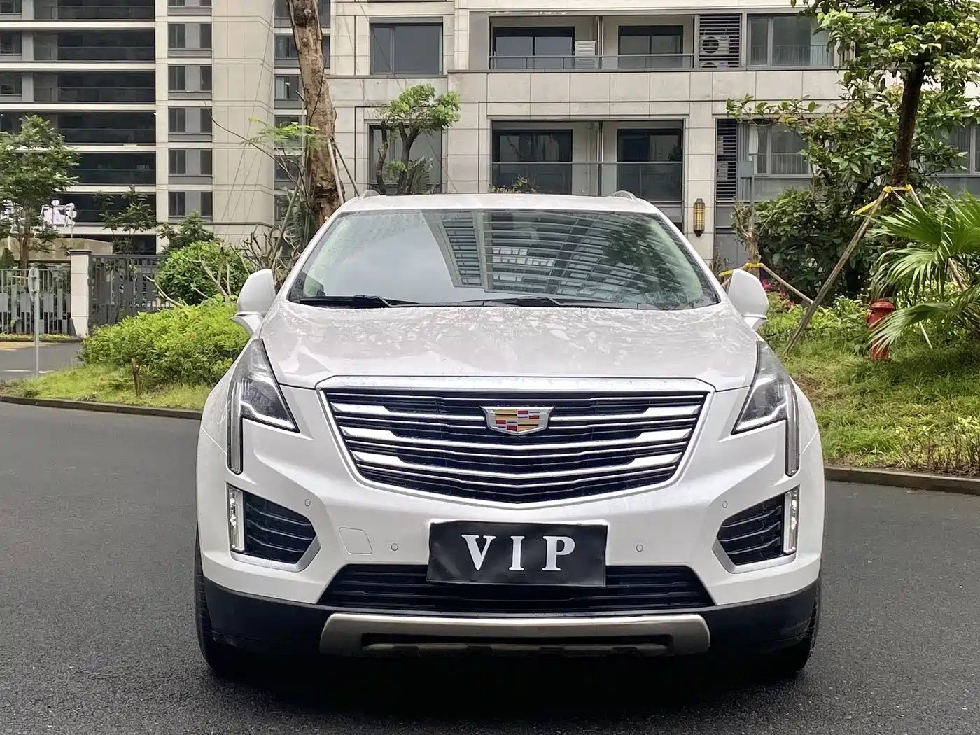 Cadillac XT5 2017 Anniversary Edition 28T 4WD Luxury фото 2