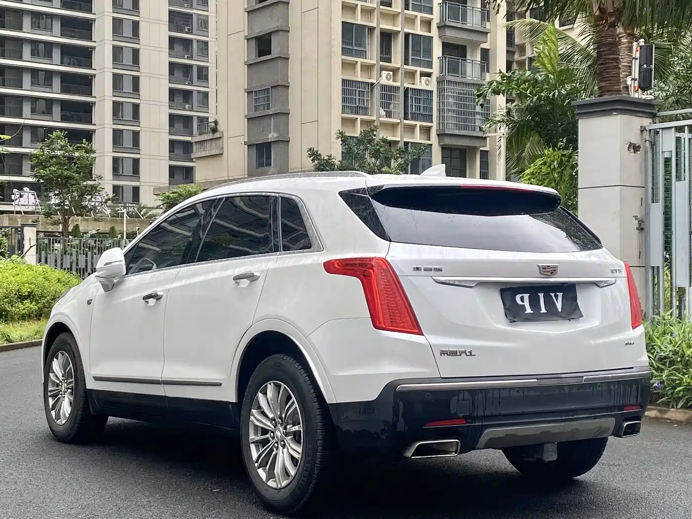 Cadillac XT5 2017 Anniversary Edition 28T 4WD Luxury фото 7