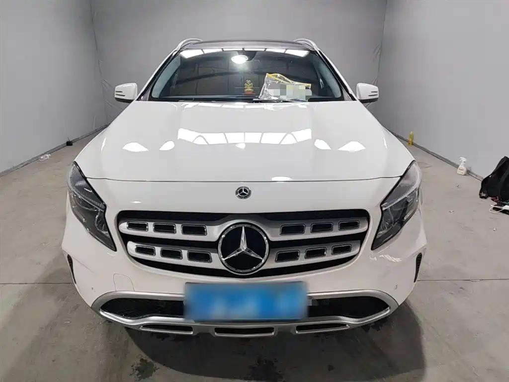 Mercedes-Benz GLA 2017 GLA 200 Dynamic фото 3