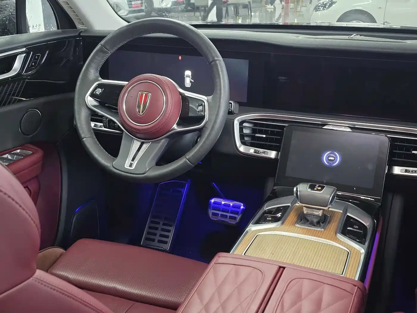 Hongqi E-HS9 2023 2022 690km Qi Xiang Edition (6-seater)